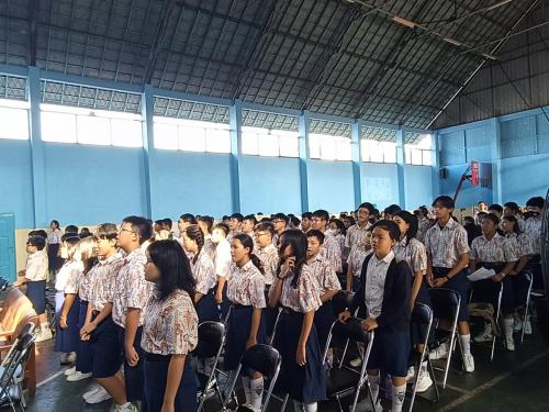 Siswa-Siswi SMP Santa-Maria Banjarmasin