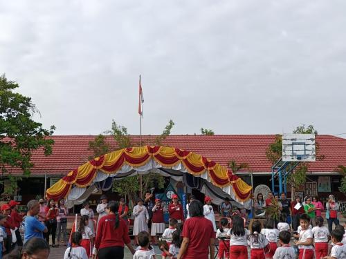 Pesta Santo Fransiskus Asisi Santa Maria Banjarmasin : Hari Pertama